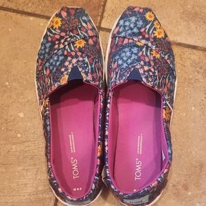 TOMS Women's Multicolor Floral Flats